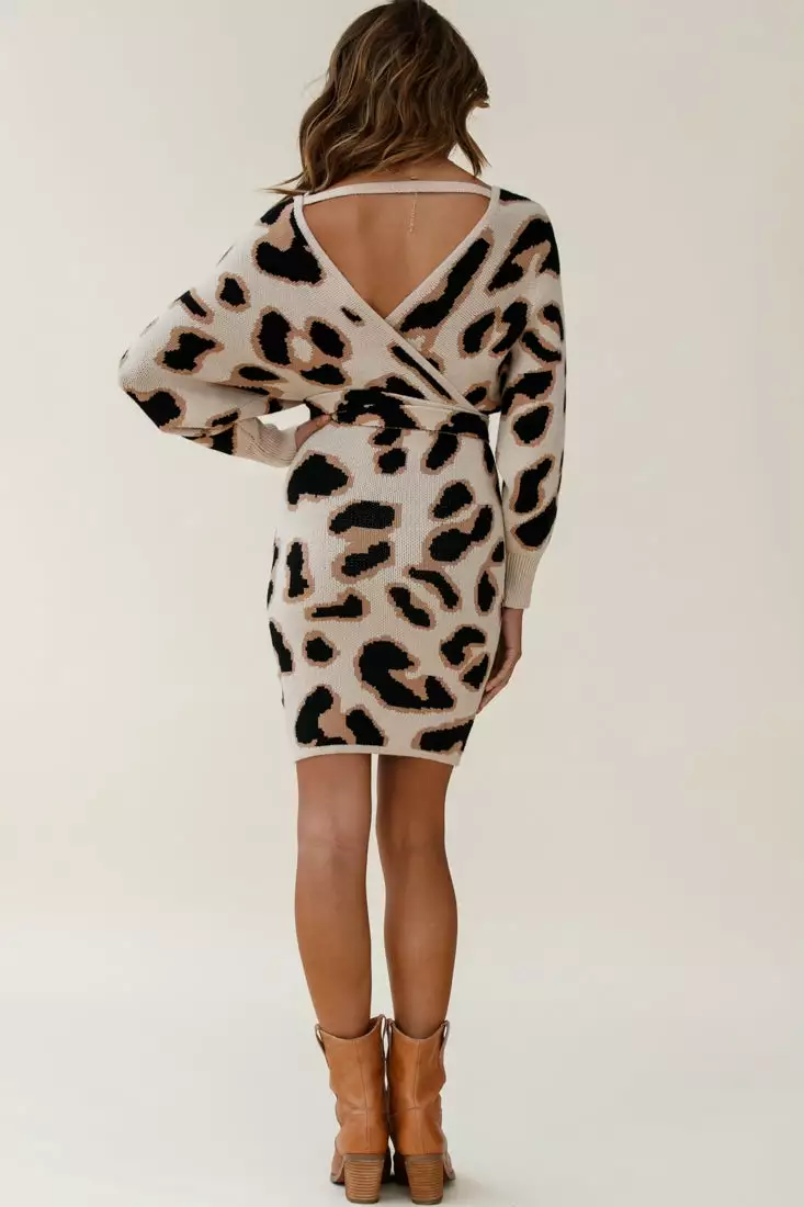 Selfie Leslie Cameo Batwing Knit Dress Animal Print Beige - Image 7