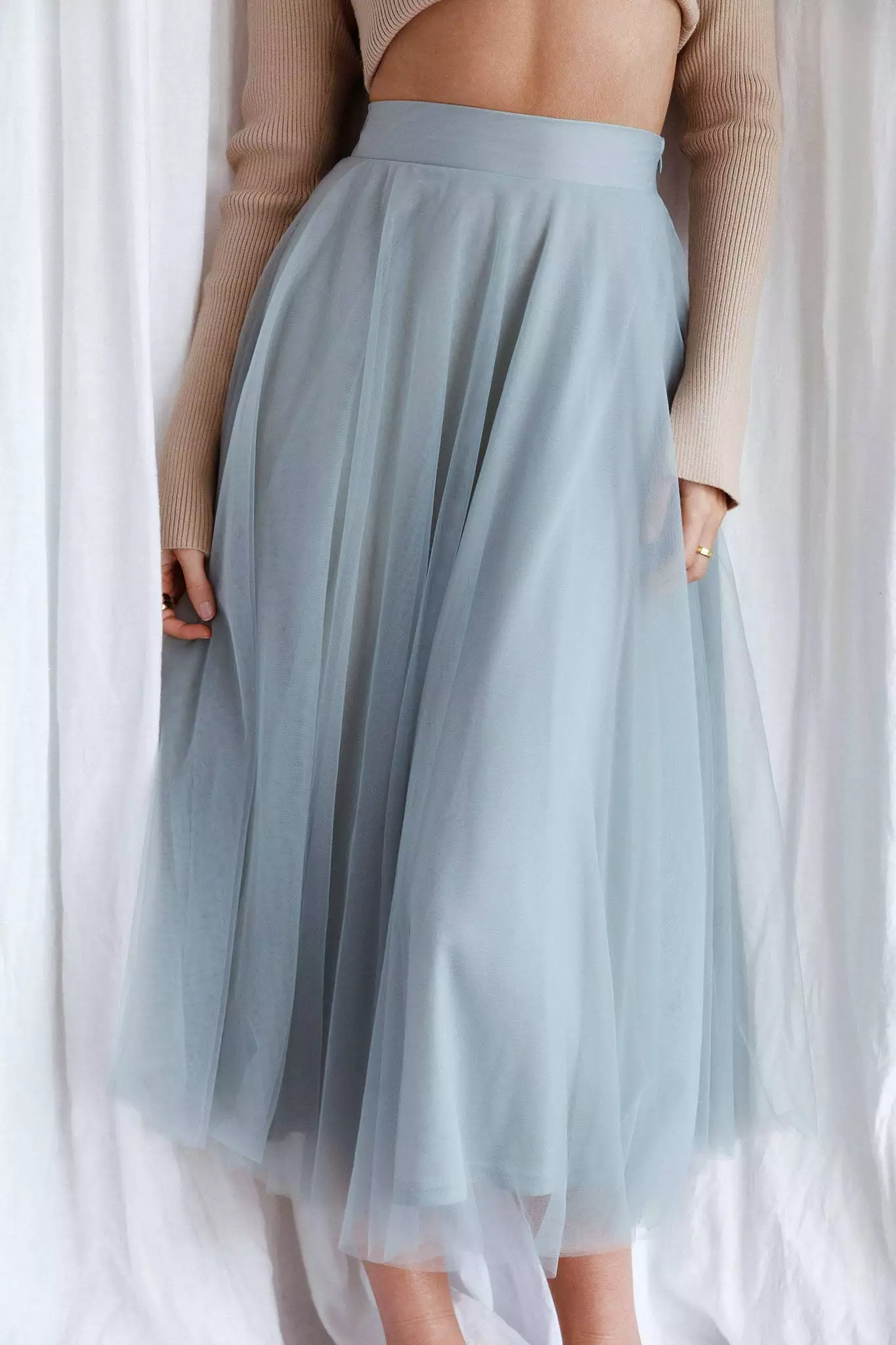 INDIKAH Jasmine Organza Mesh Elasticated Waist Midi Skirt Sage - Image 4