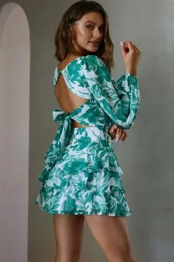 Selfie Leslie Romance Novel Long Sleeve Tied Back Floral Dress Green