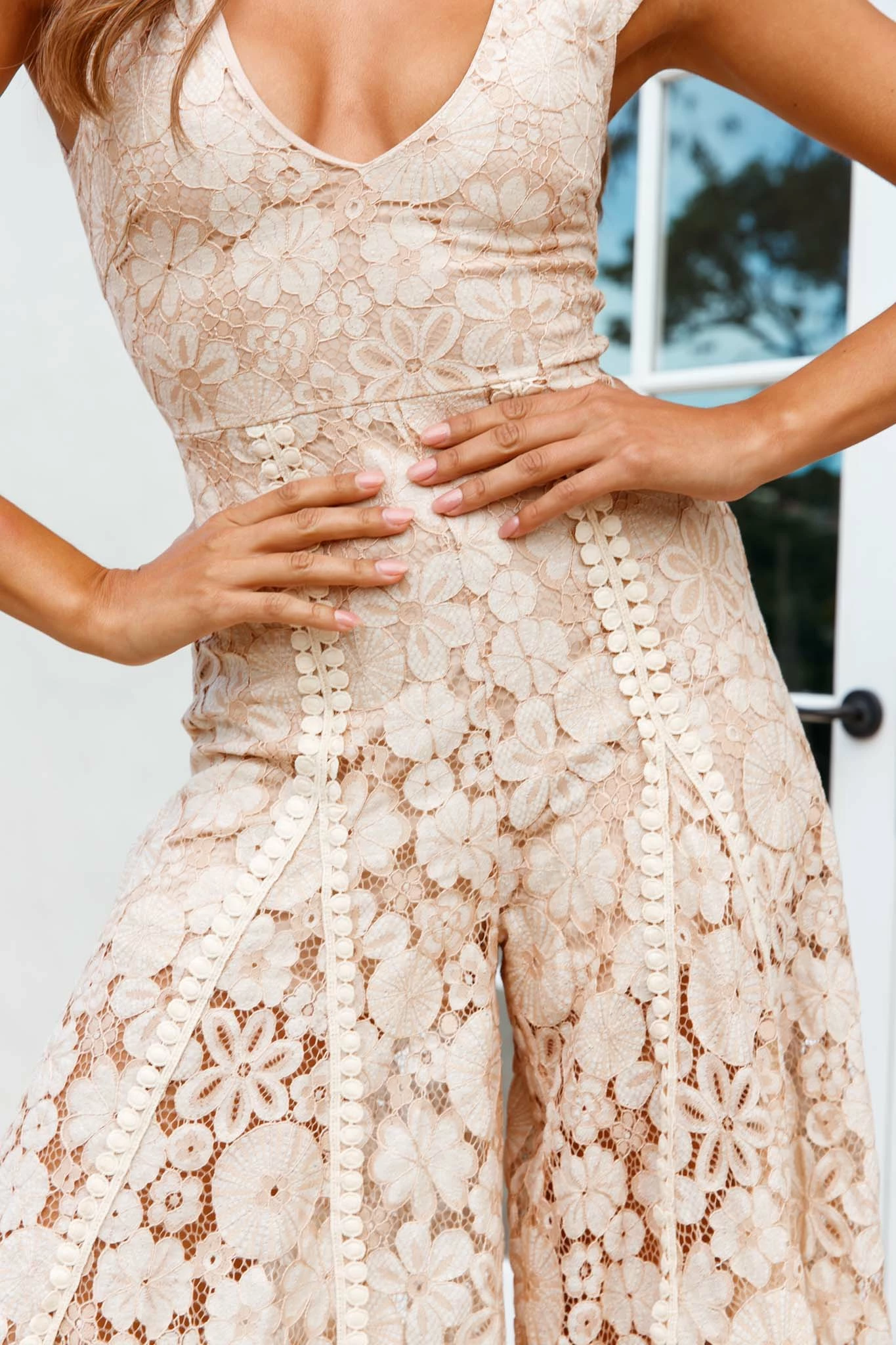 Selfie Leslie Take Note Laced-Back Frill Shoulder Lace Jumpsuit Nude - Image 4