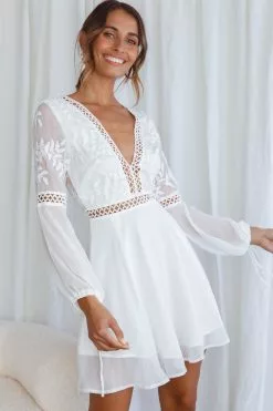 Selfie Leslie Carson Crochet Bell Sleeve Dress White