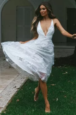 Selfie Leslie Sheri V-Neckline Embellished Midi Dress White