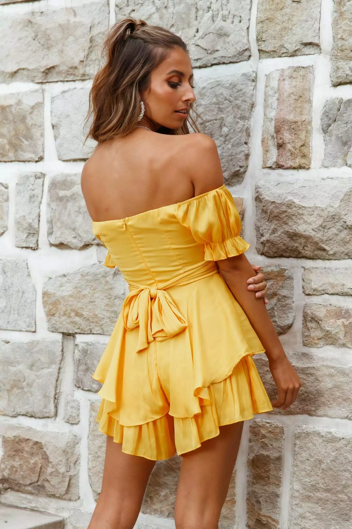 Selfie Leslie Linka Off-Shoulder Tie Back Romper Yellow - Image 3