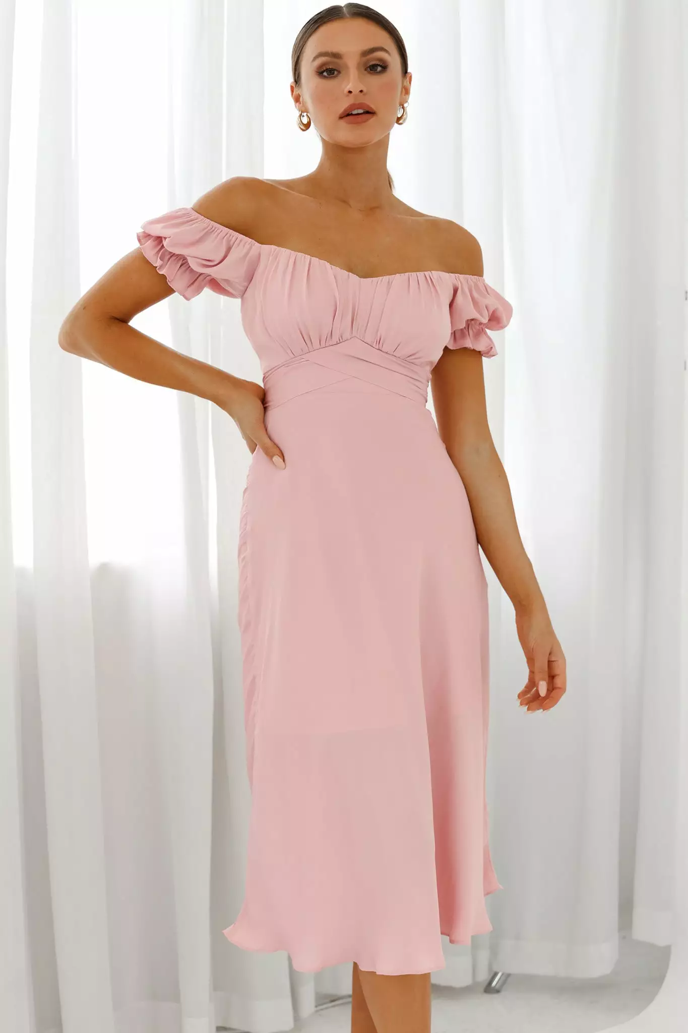 Selfie Leslie Linka Off-Shoulder Tie Back Midi Dress Blush - Image 6