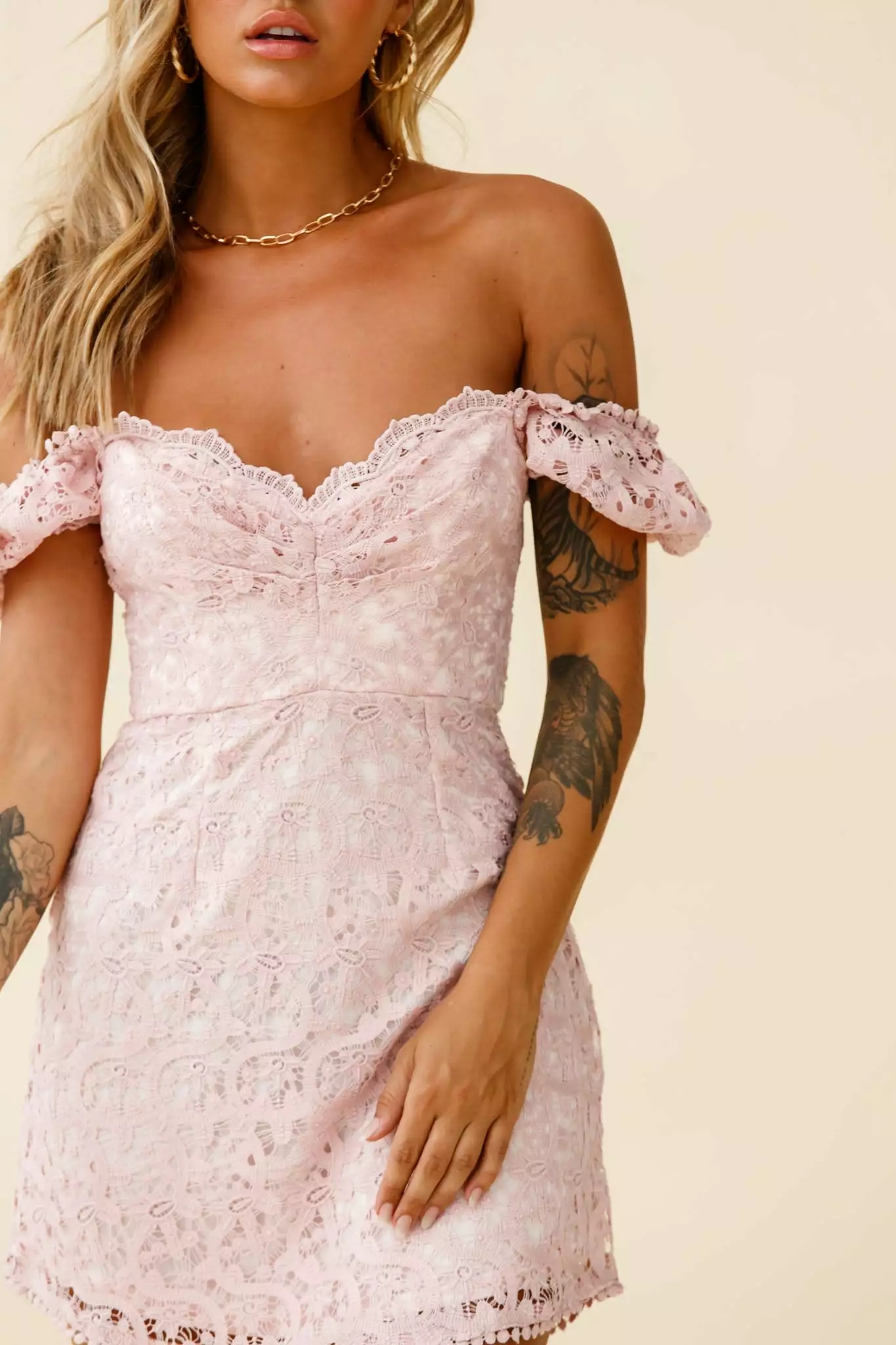 Selfie Leslie Costa Mesa Puff Sleeve Lace Overlay Dress Pink - Image 4