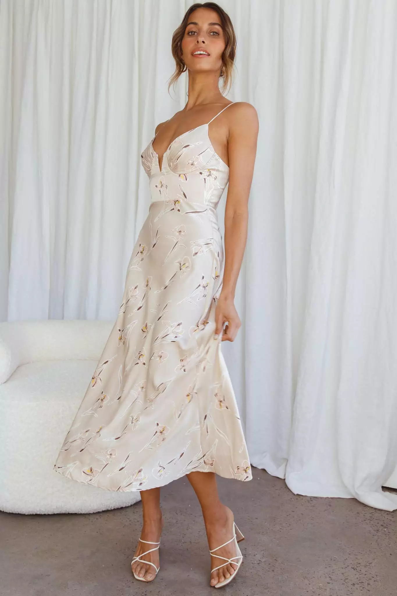 Selfie Leslie Lake Como Fitted Bodice Cami Strap Midi Dress Orchid Print Beige - Image 3