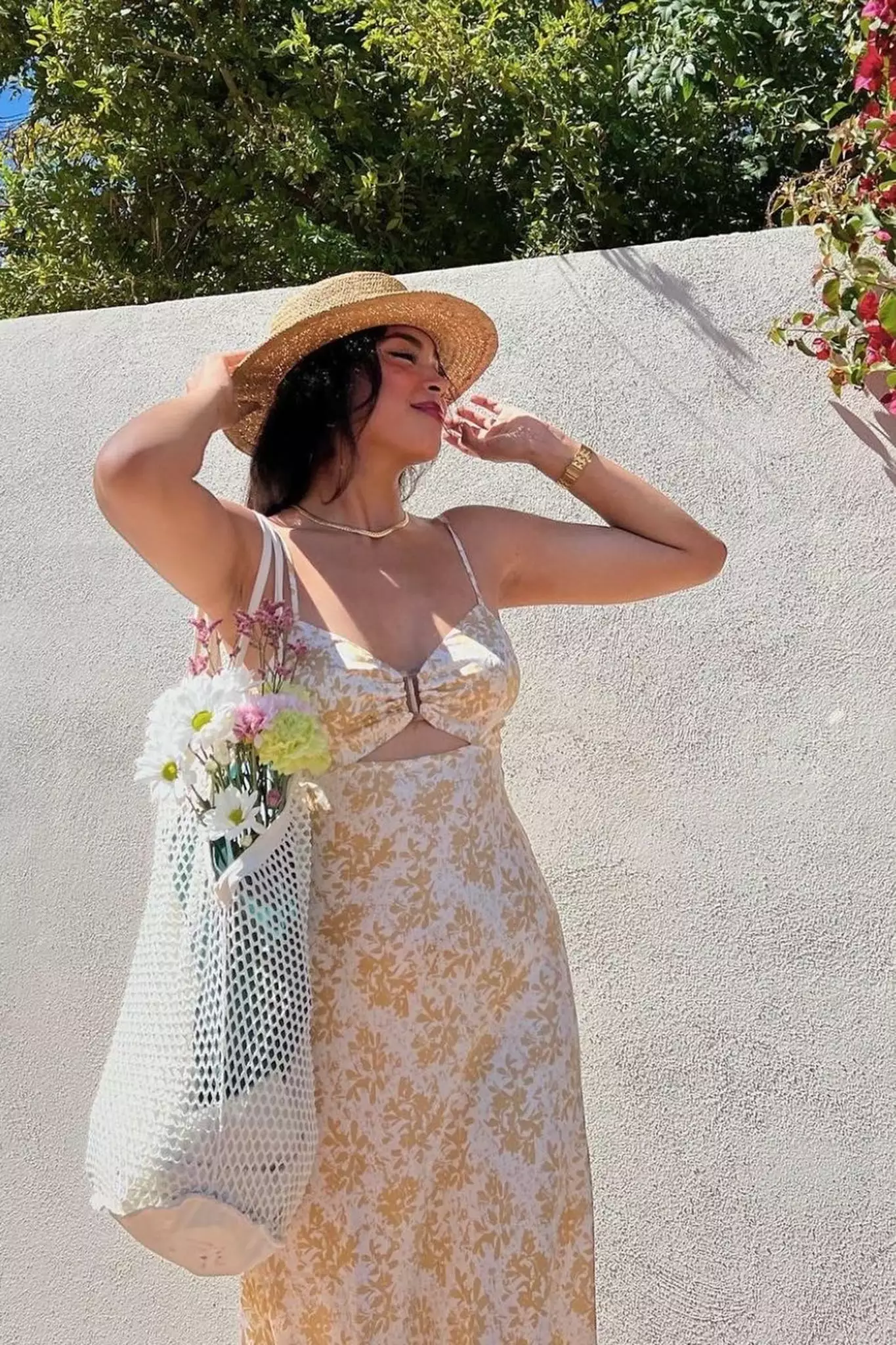 Selfie Leslie Melancholy Resin Buckle Midi Dress Floral Stencil Print White/Yellow - Image 5