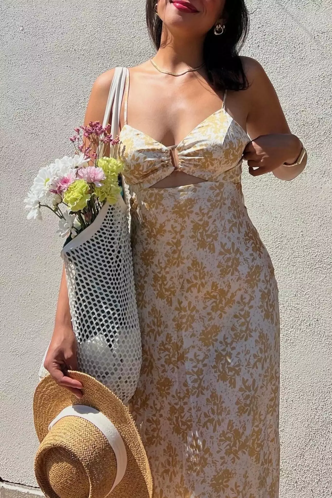 Selfie Leslie Melancholy Resin Buckle Midi Dress Floral Stencil Print White/Yellow - Image 4