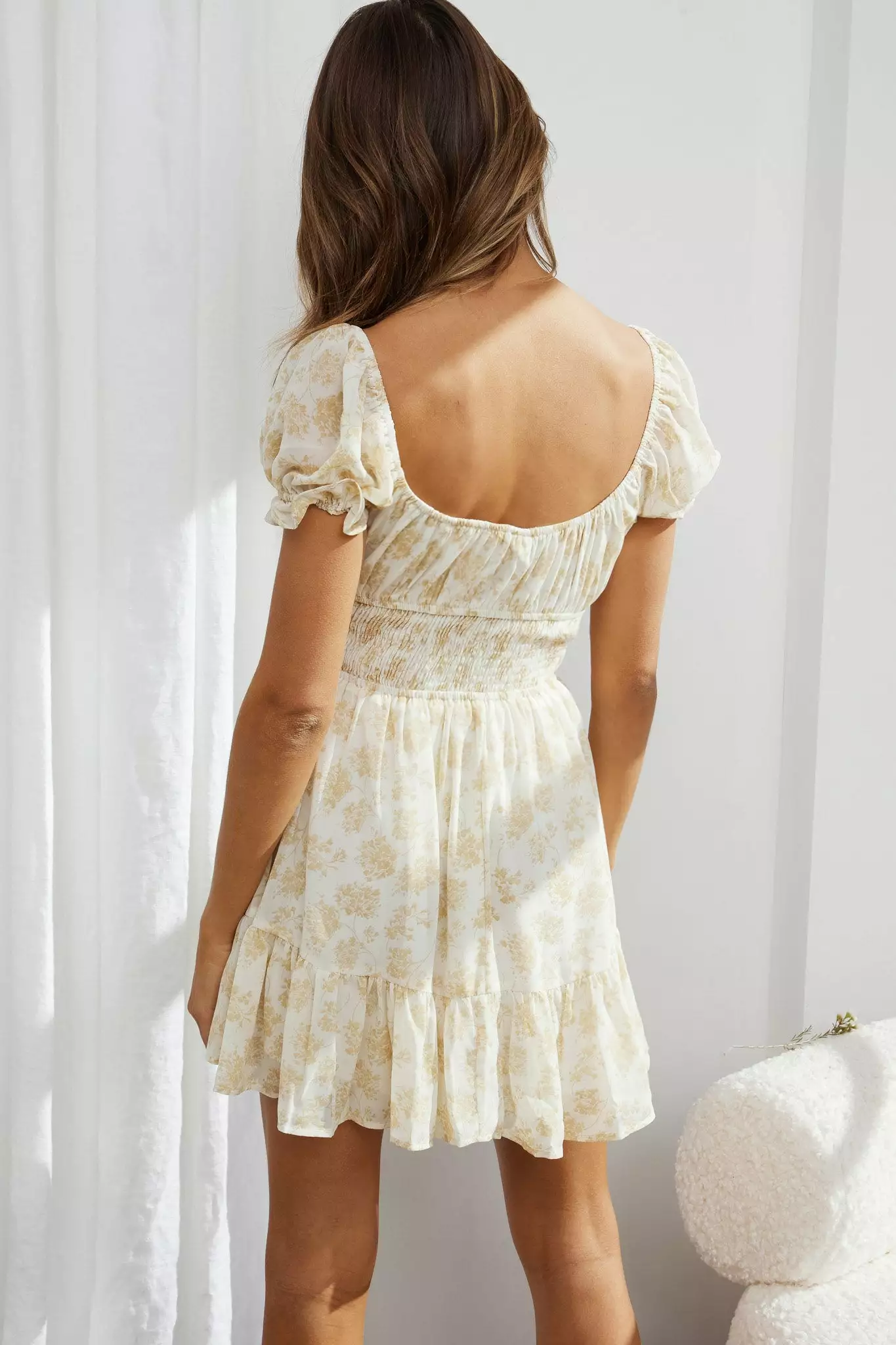 Selfie Leslie Amilie Shirred Waist Sundress Floral Yellow - Image 2