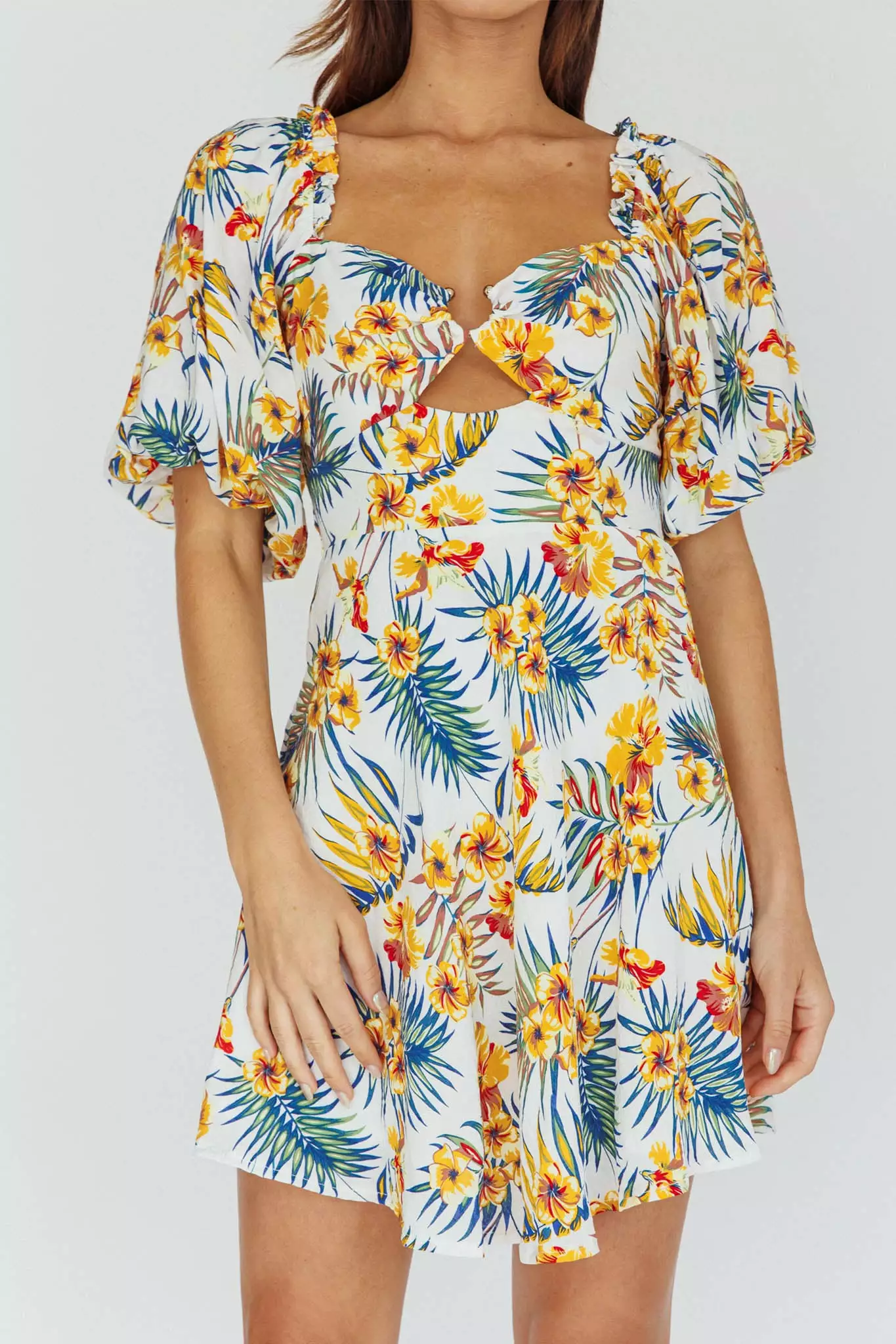 INDIKAH Alpha Cut-Out Bodice Mini Dress Floral White - Image 4