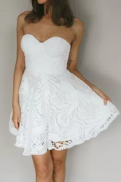 Selfie Leslie Cheyenne Sweetheart Neckline A-Line Dress White