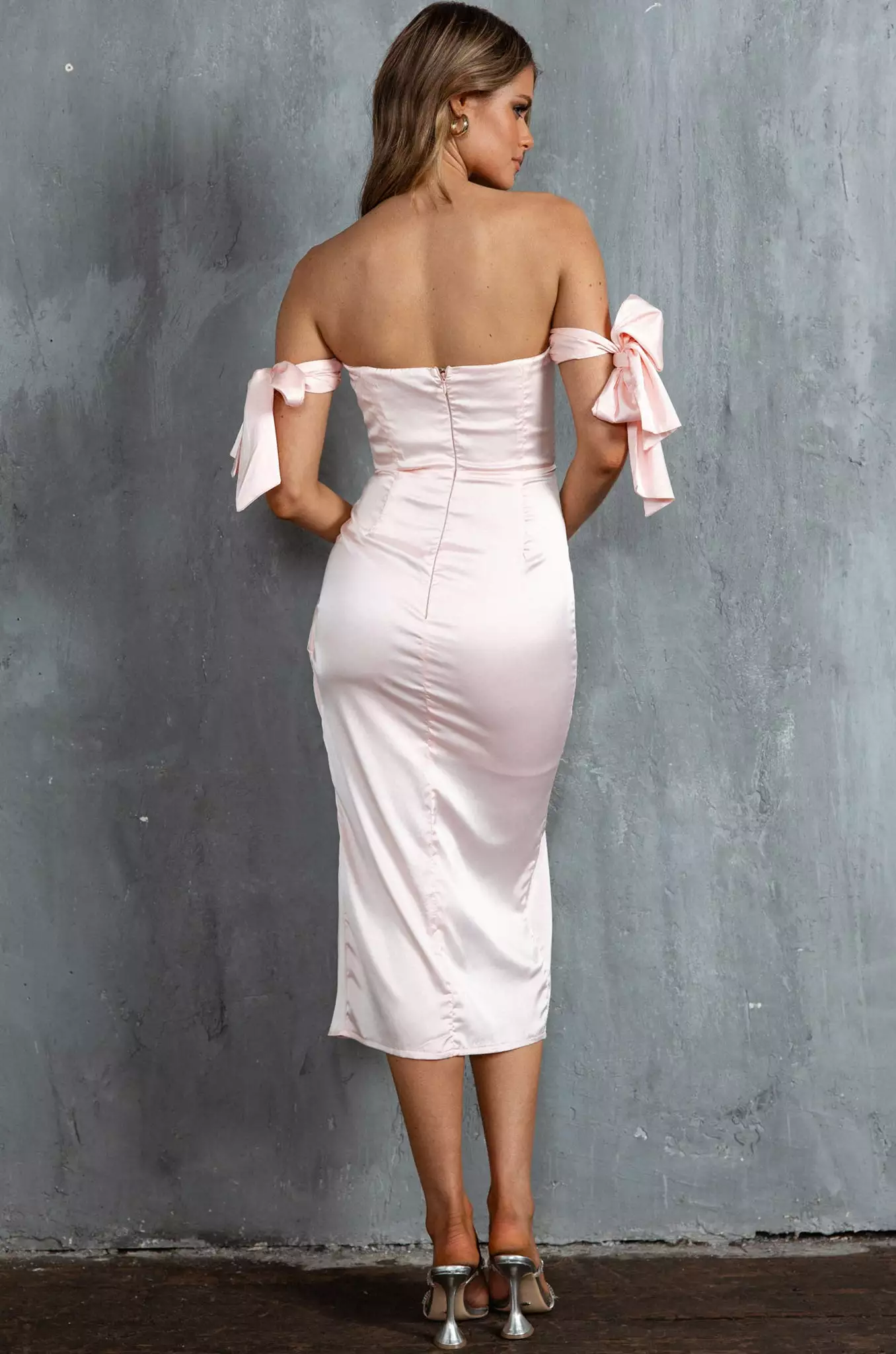 Engelique Tied Sleeve Midi Dress Blush - Image 2