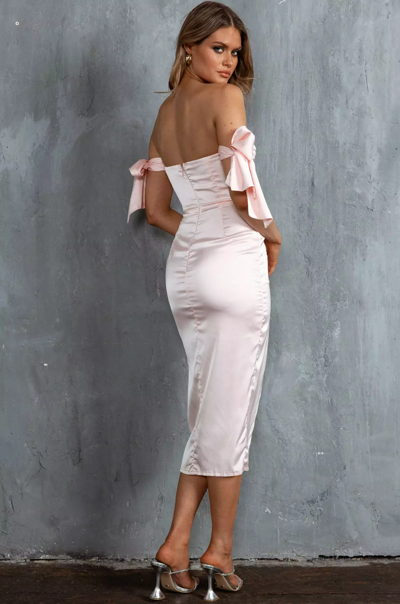 Engelique Tied Sleeve Midi Dress Blush - Image 4