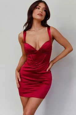 Selfie Leslie Whimsy Pleated Bust Mini Dress Fuchsia