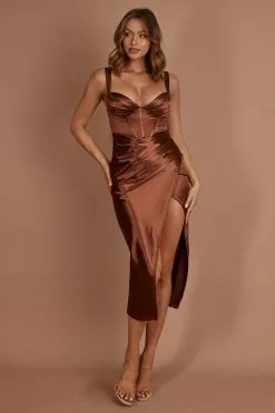 Selfie Leslie Whimsy Pleated Bust Midi Dress Chocolate