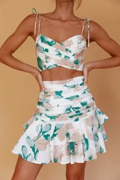 Selfie Leslie Janene Tied Shoulder Crop Top White/Olive