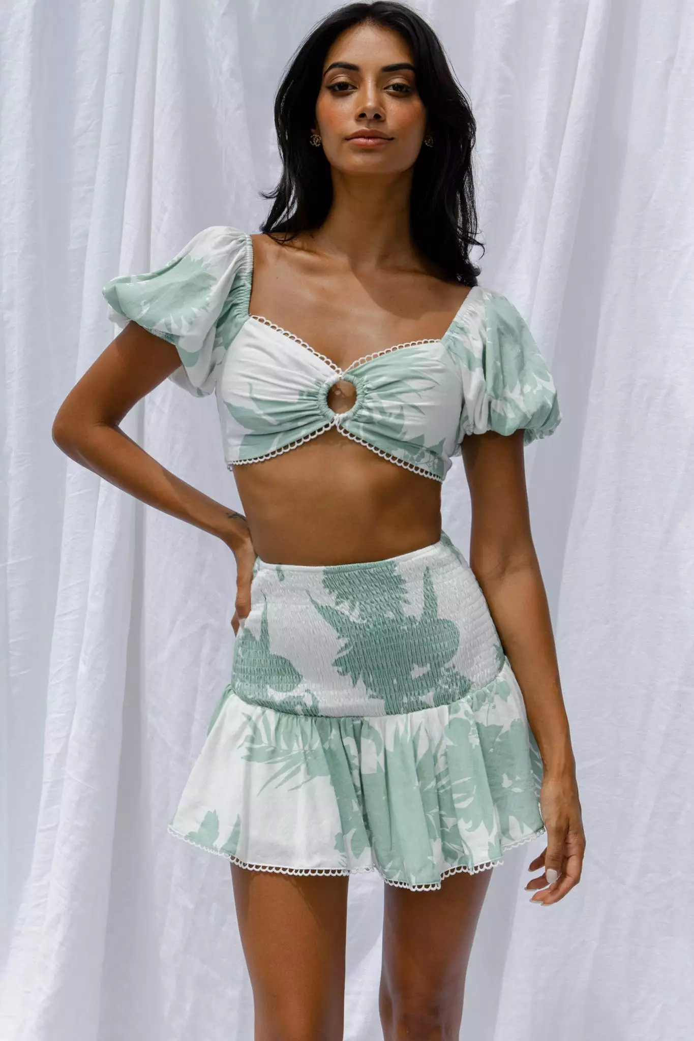 Selfie Leslie Escape With Me Tied Back Crop Top Printed Sage - Image 8