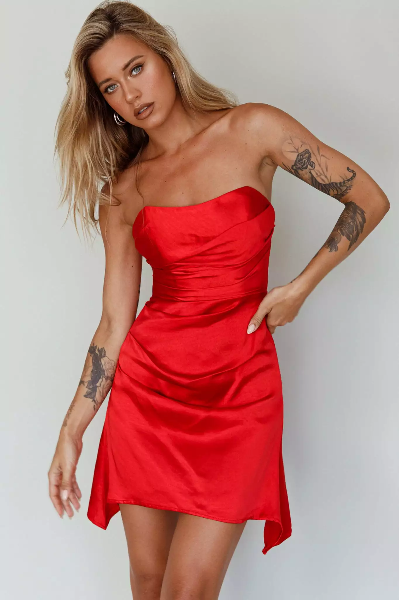 Selfie Leslie Tamia Strapless Mini Dress Cherry - Image 3