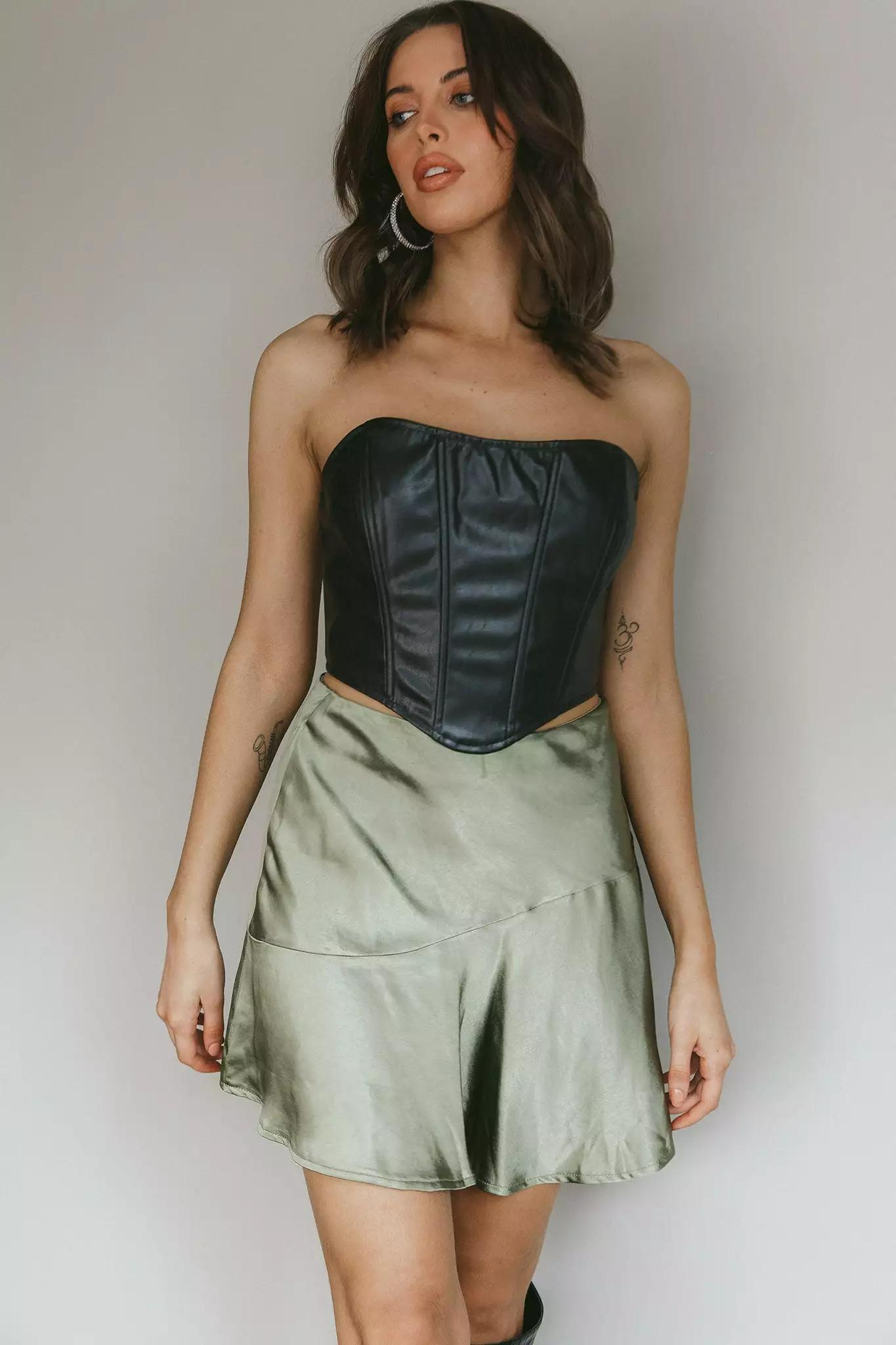 Selfie Leslie Gwyneth Flounce Mini Skirt Khaki