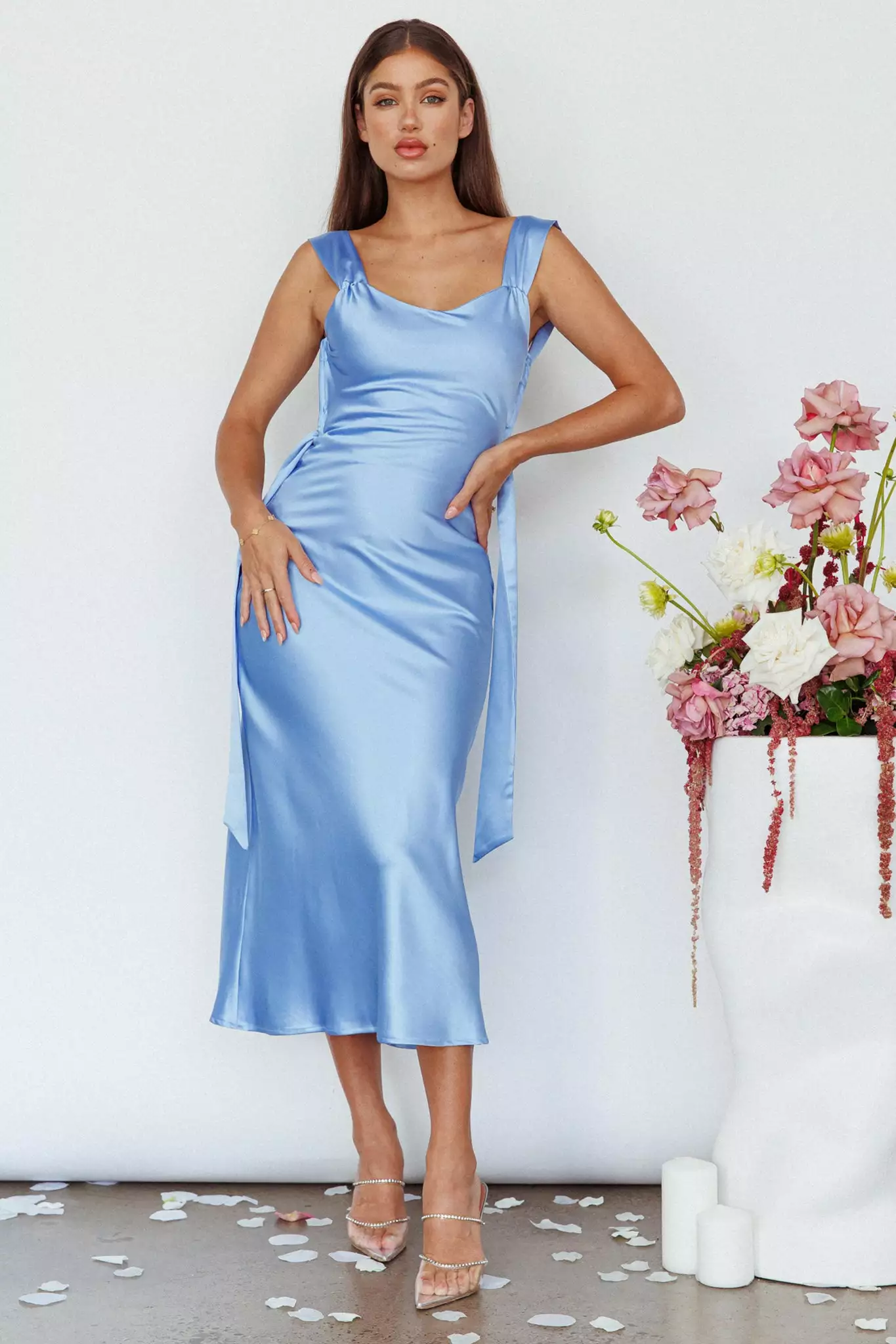 Here Comes The Sun Amielle Open Back Midi Dress Blue - Image 5