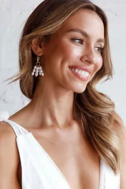 Selfie Leslie Forever Pearls Earrings Gold