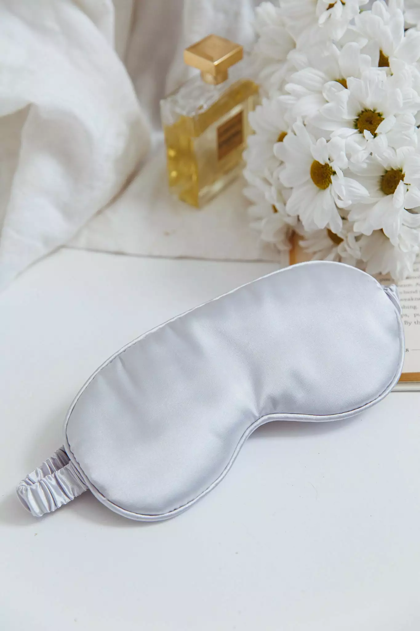 Selfie Leslie Sweet Dreams Satin Eye Mask Silver