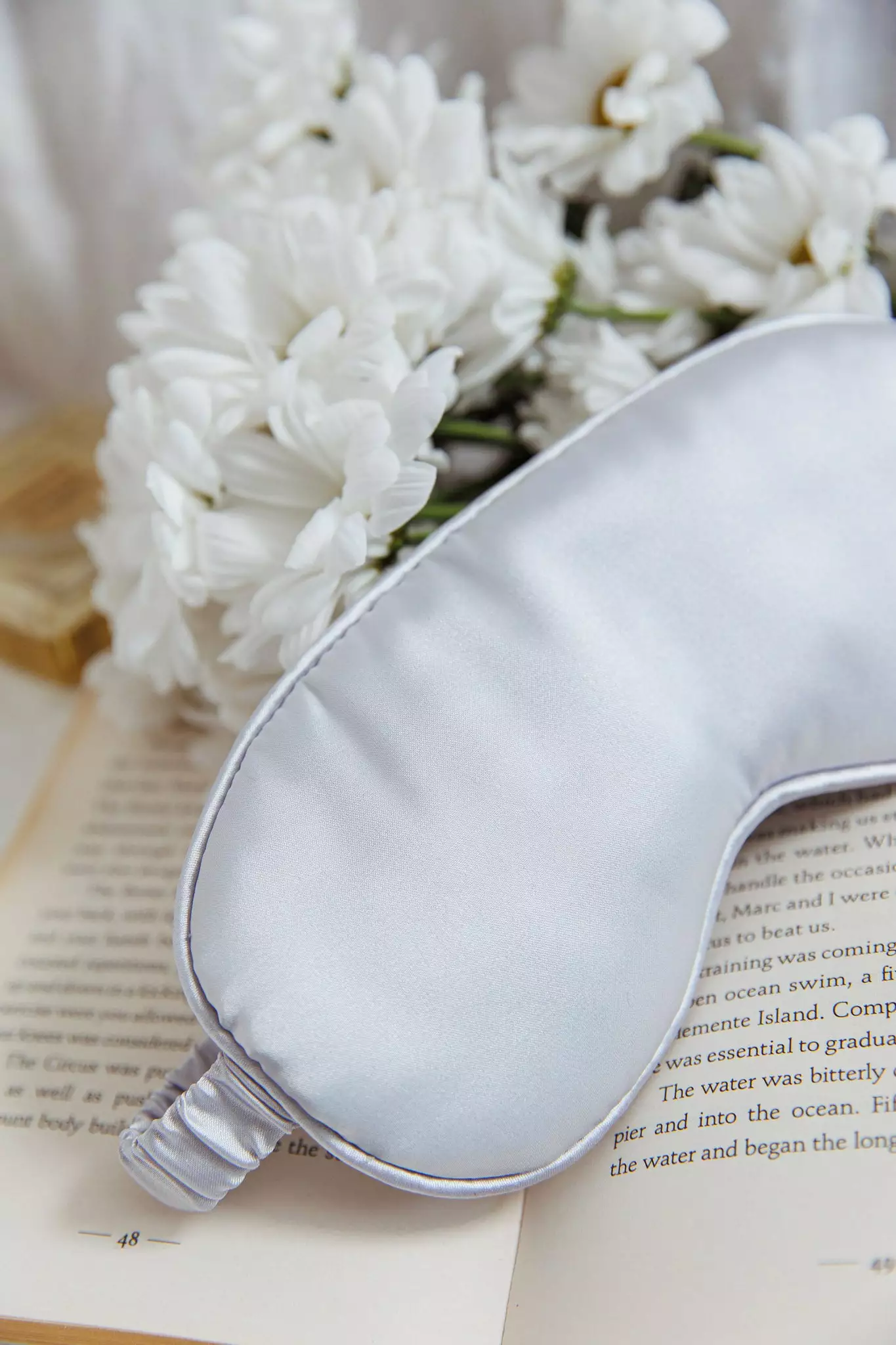 Selfie Leslie Sweet Dreams Satin Eye Mask Silver - Image 4
