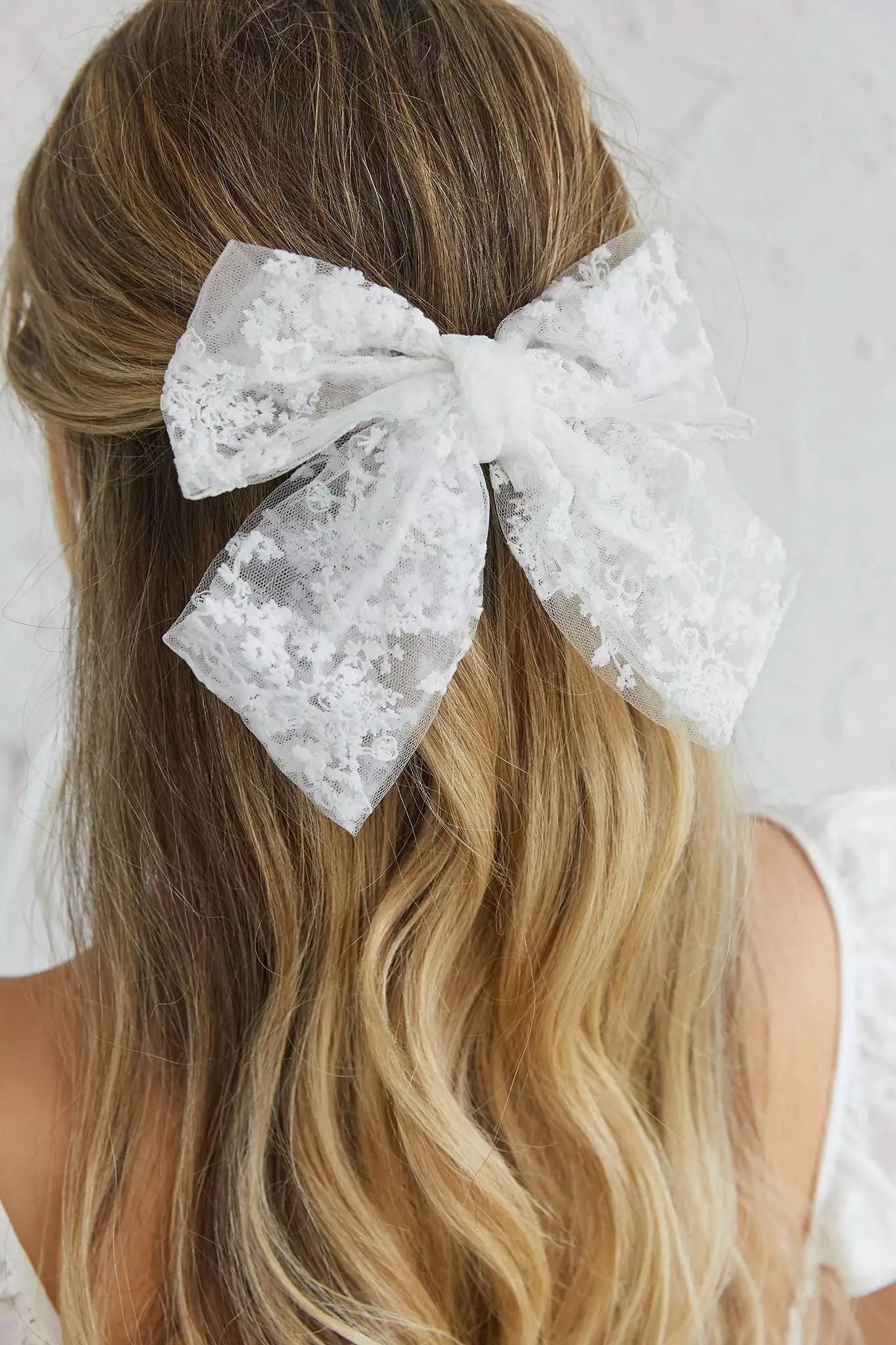 Selfie Leslie Belle Lace Bow Barrette Clip White - Image 2