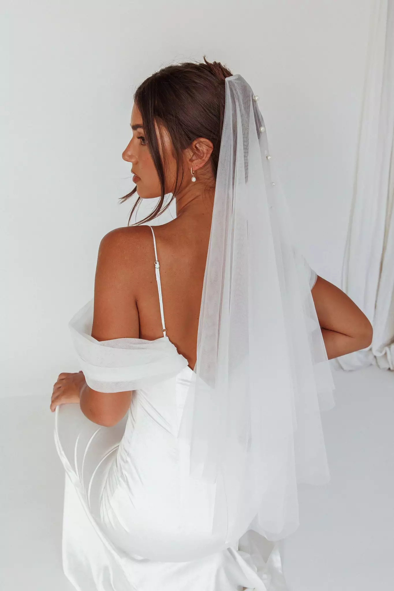 Selfie Leslie Marina Pearl Accent Veil White - Image 7