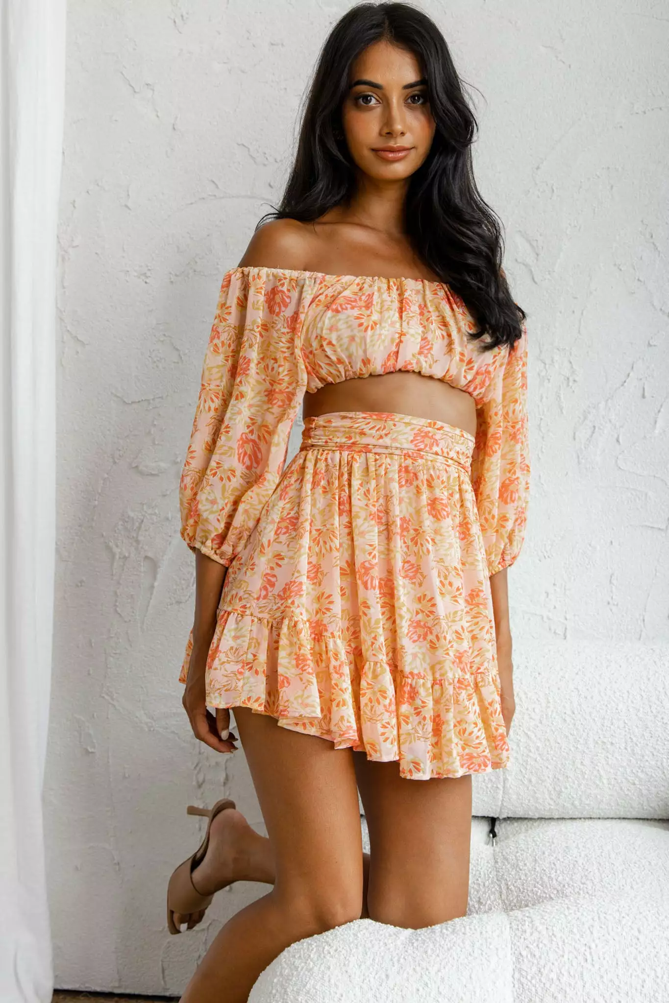 Selfie Leslie Abby Off-Shoulder Tie-Up Back Crop Top Floral Print Pink