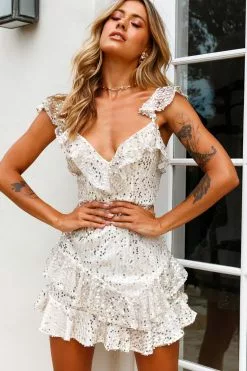 Selfie Leslie Paparazzi Ruffle Shoulder Sequin Party Dress Champagne