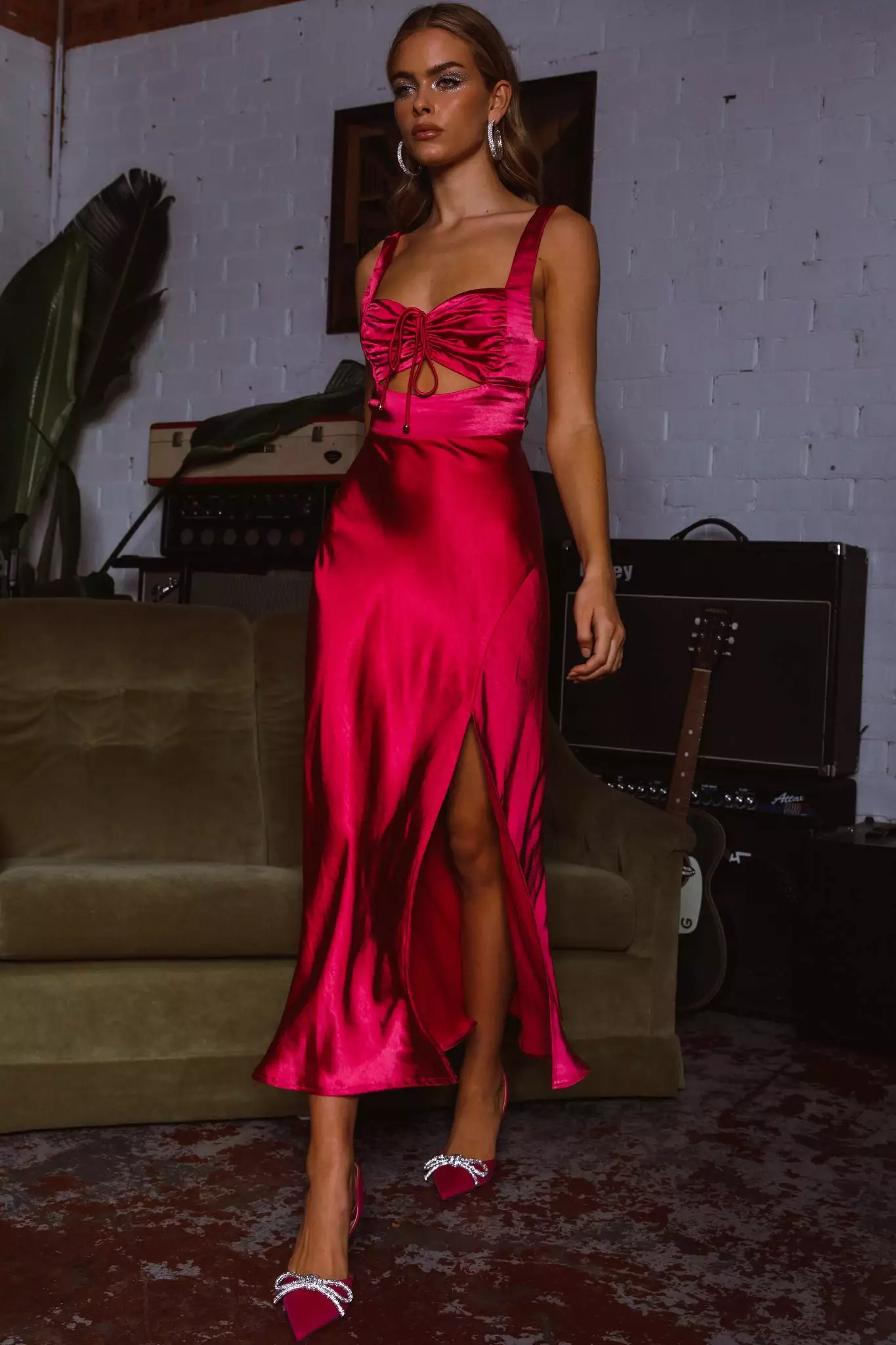 Selfie Leslie Belle Epoque Drawstring Bust Midi Dress Hot Pink - Image 5