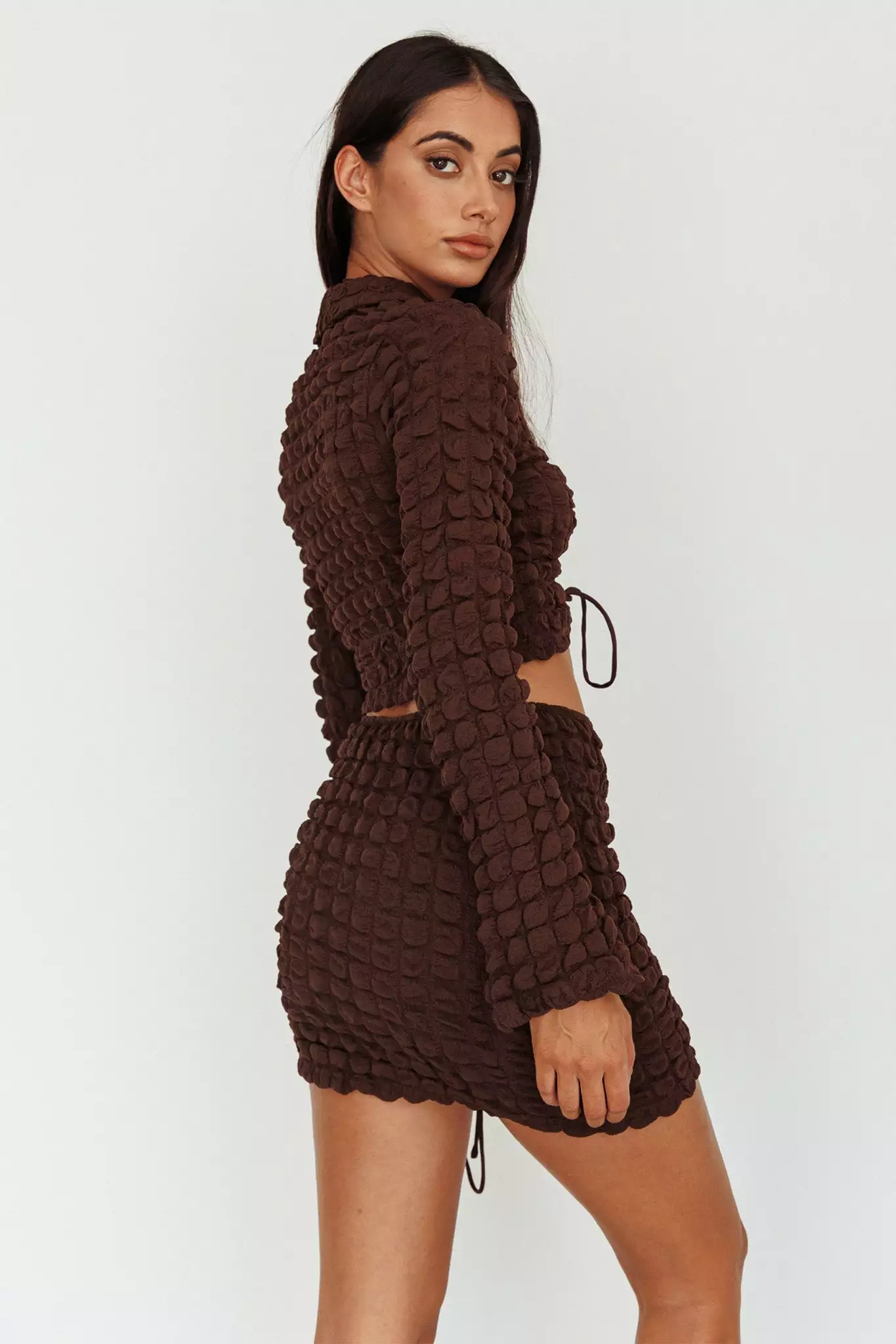 Selfie Leslie Josseline Long Sleeve Crop Top Chocolate - Image 2