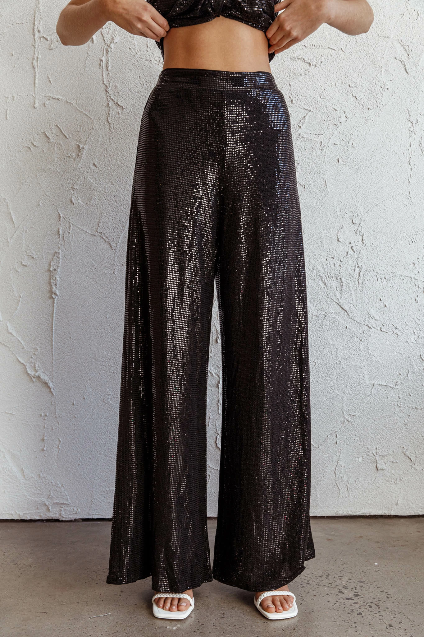 Selfie Leslie Anything Goes Wide Leg Metallic Pants Black - Image 4