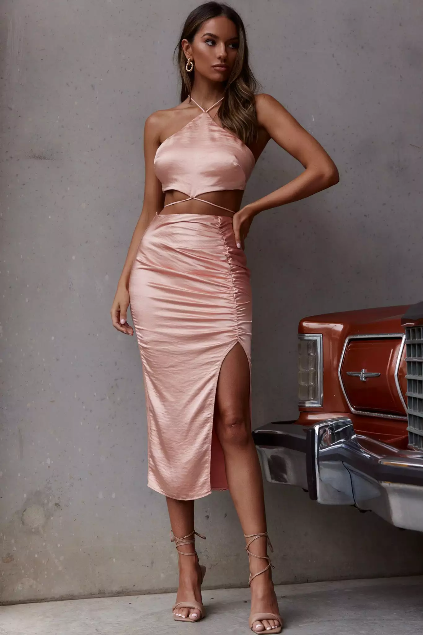 Selfie Leslie Found My Paradise Ruched Midi Skirt Apricot