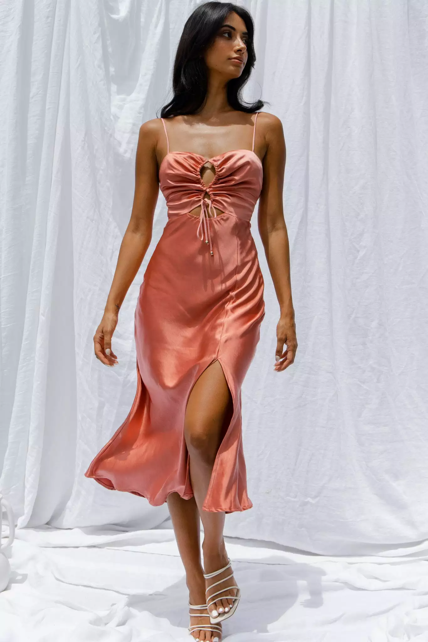 Selfie Leslie Date Night Drawstring Bust Midi Dress Rose