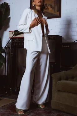 Selfie Leslie Vous Etes Belle Pleated Waist Pants White