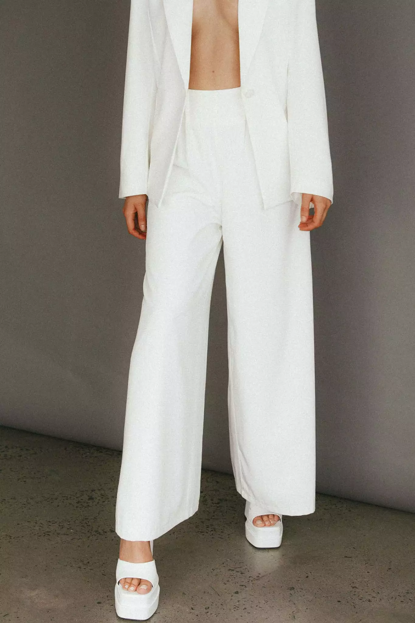 Selfie Leslie Vous Etes Belle Pleated Waist Pants White - Image 2