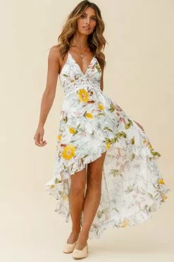 Selfie Leslie Over The Moon High-Low Hem Crochet Lace Dress Floral Print White