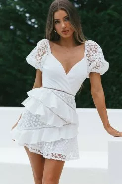 Selfie Leslie Taurus Floral Embroidery Puff Sleeve Dress White