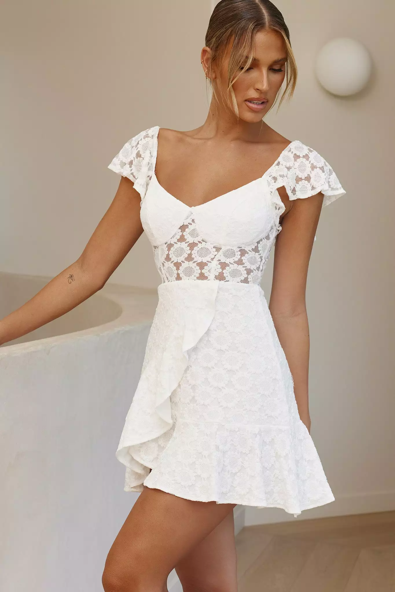 Selfie Leslie Secret Crush Flutter Sleeve Floral Lace Ruffle Hem Dress White - Image 2