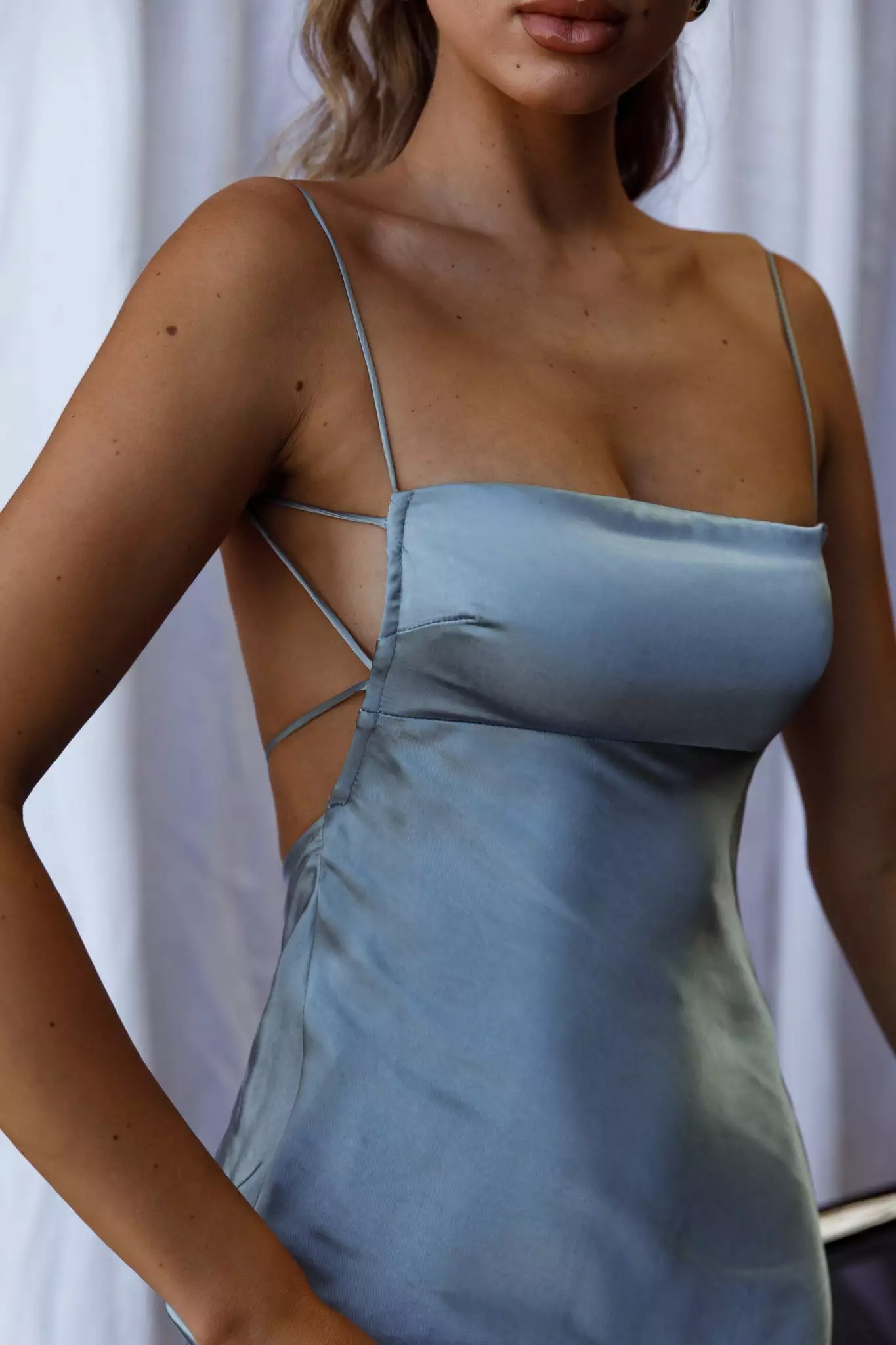 Selfie Leslie Dolce Life Low Back Midi Dress Blue - Image 4