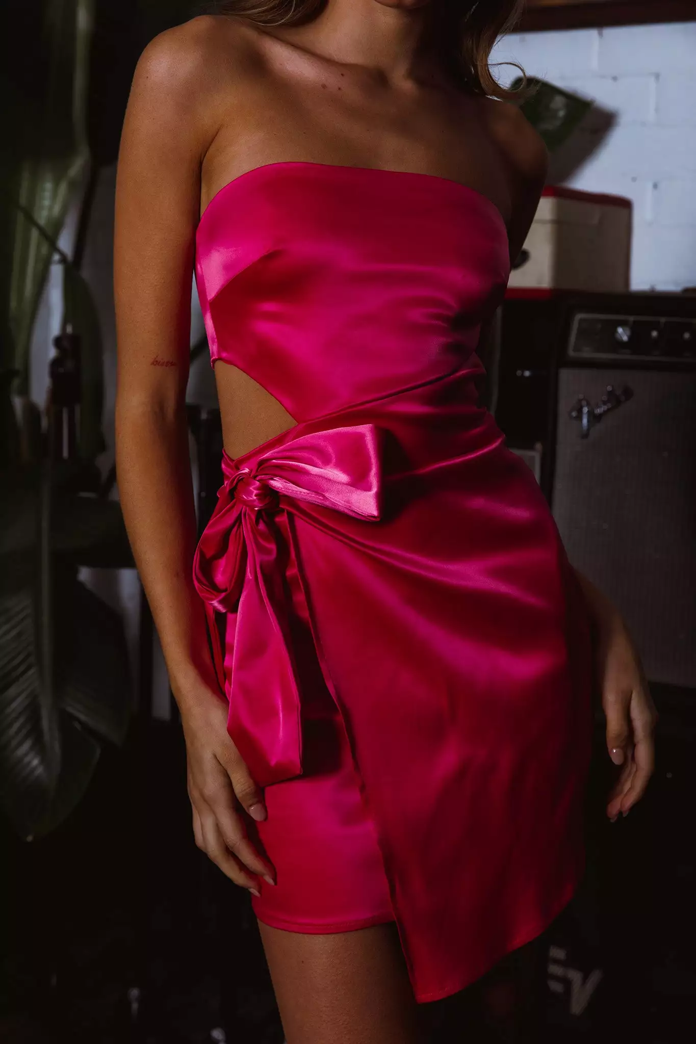 Selfie Leslie Eyes For You Waist Tie Mini Dress Fuchsia - Image 4