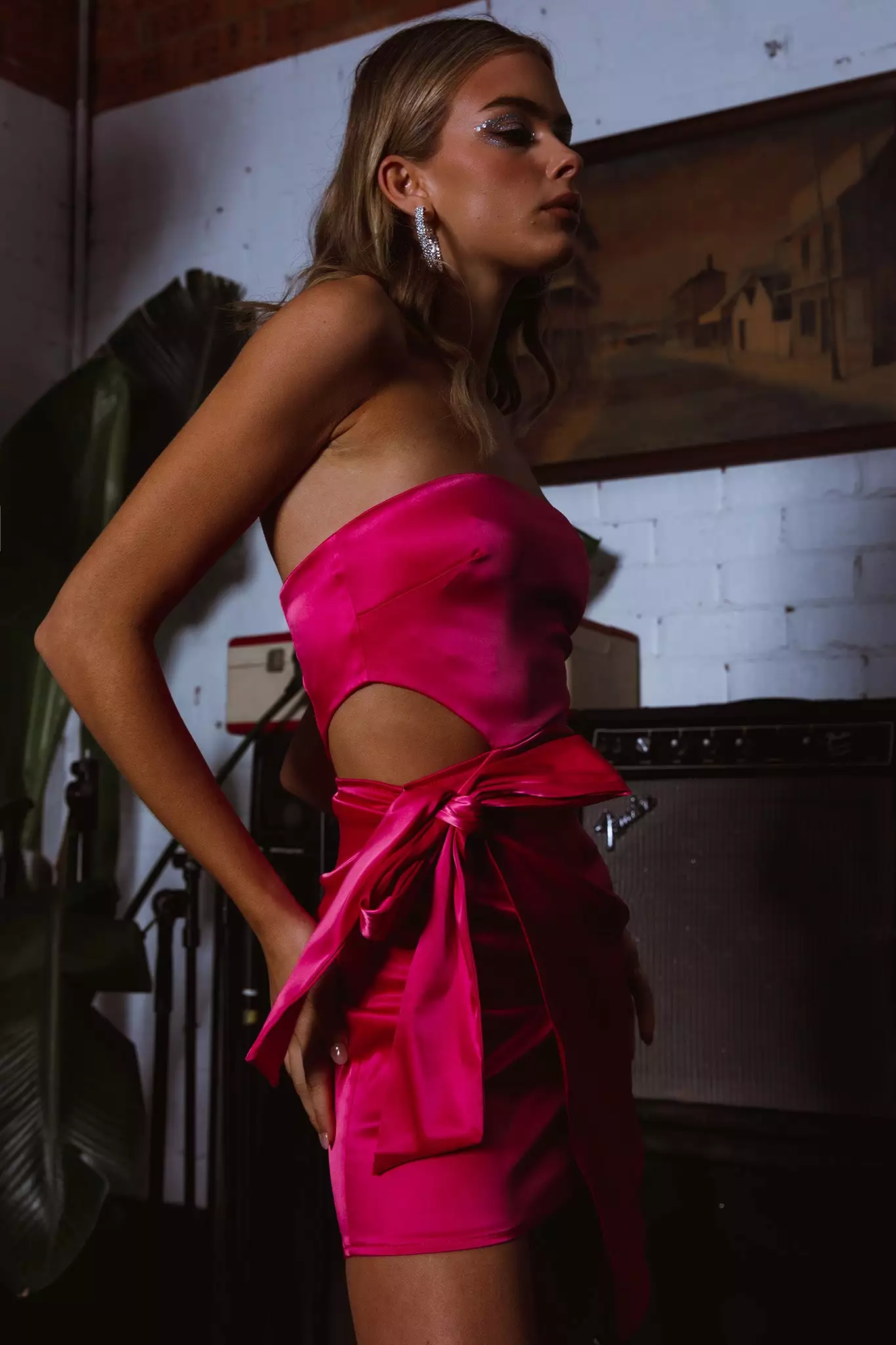 Selfie Leslie Eyes For You Waist Tie Mini Dress Fuchsia - Image 5