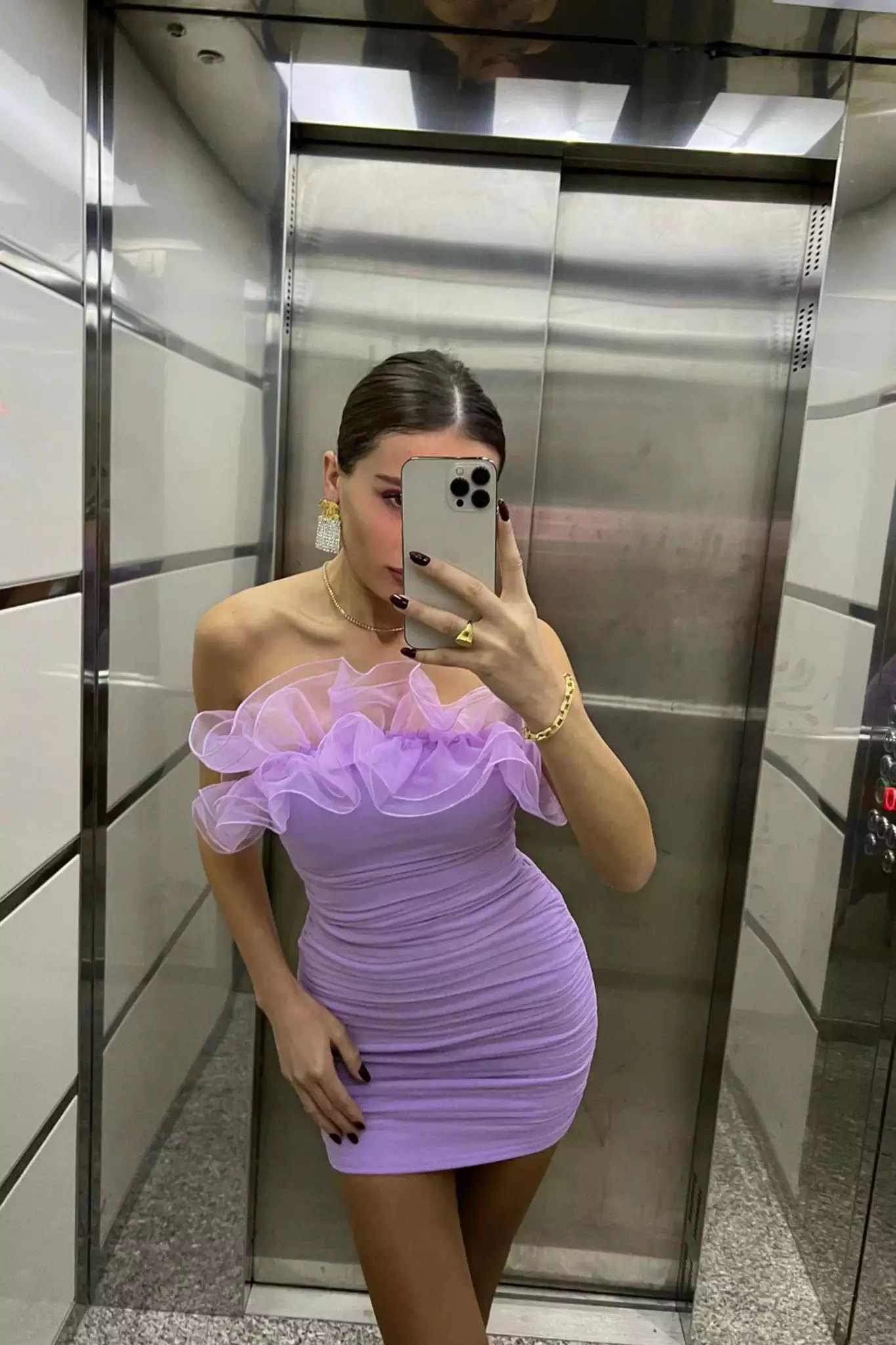 Selfie Leslie Marietha Organza Frill Neckline Dress Lilac - Image 4