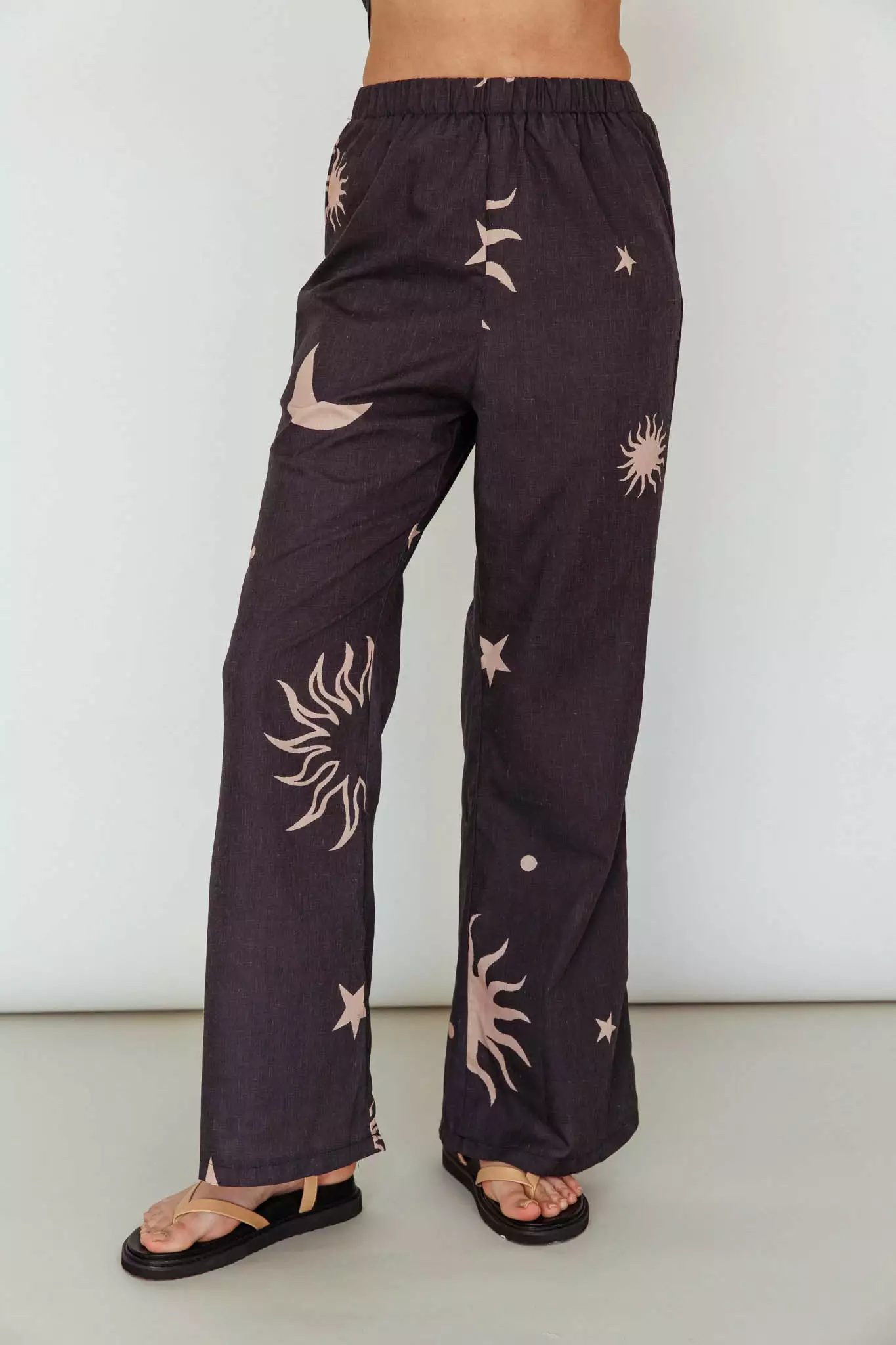 Indi Luxe Just A Hunch Pants Sun Moon Black - Image 4