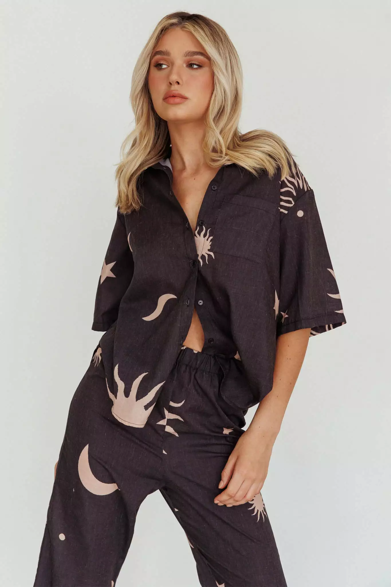 Indi Luxe Just A Hunch Pants Sun Moon Black - Image 5