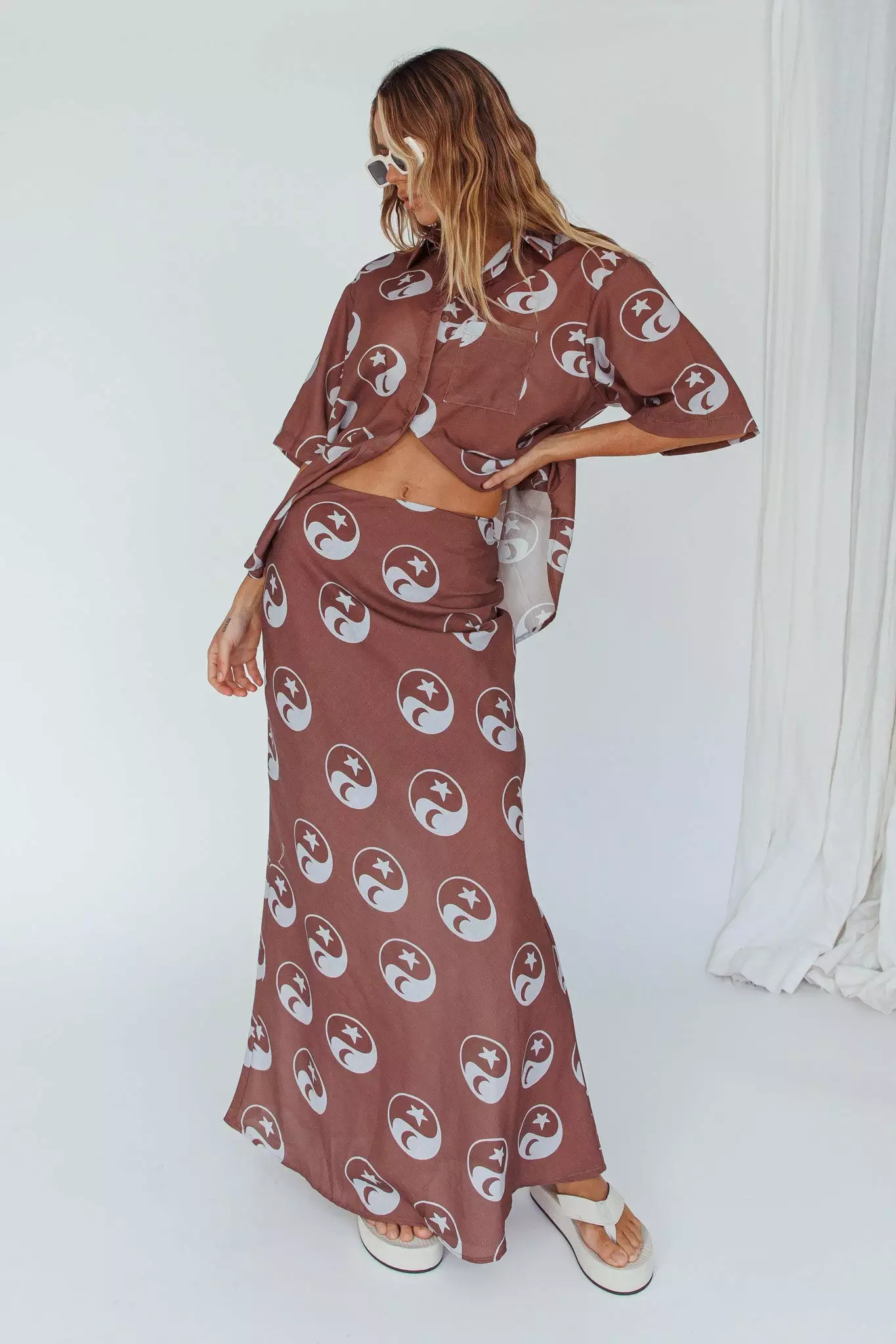 Selfie Leslie Just A Hunch Maxi Skirt Yin Yang Coco - Image 5