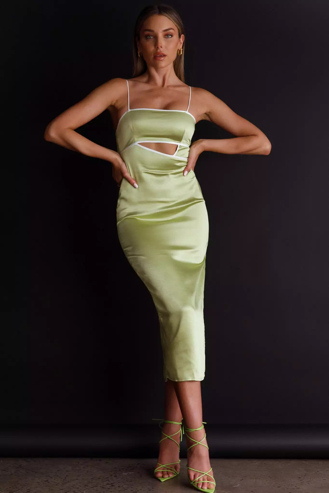 Selfie Leslie Laia Cut-Out Bodice Midi Dress Green