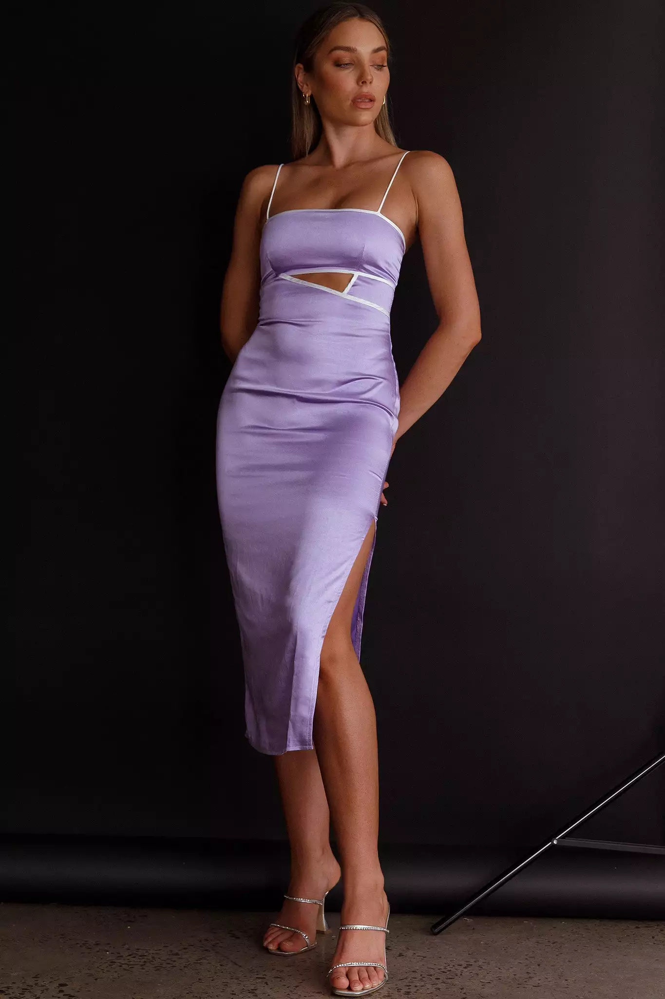 Laia Cut-Out Bodice Midi Dress Lilac - Image 6